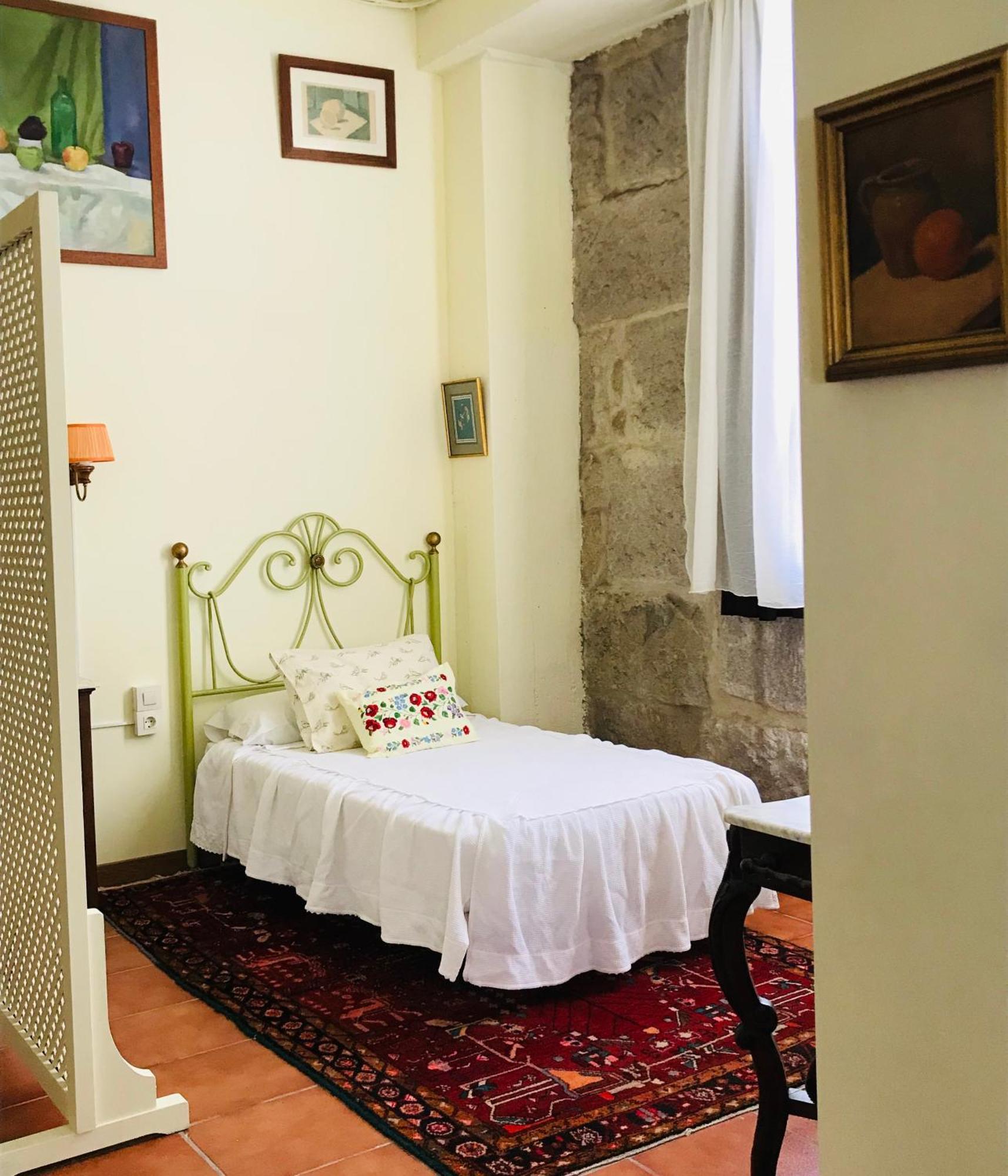 Casa Bella - Charm House Apartment A Guarda Bagian luar foto